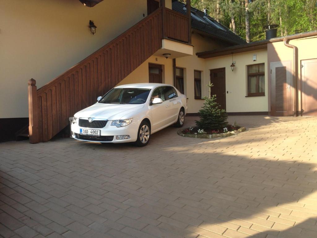Hotel Černá louže Branžež Esterno foto